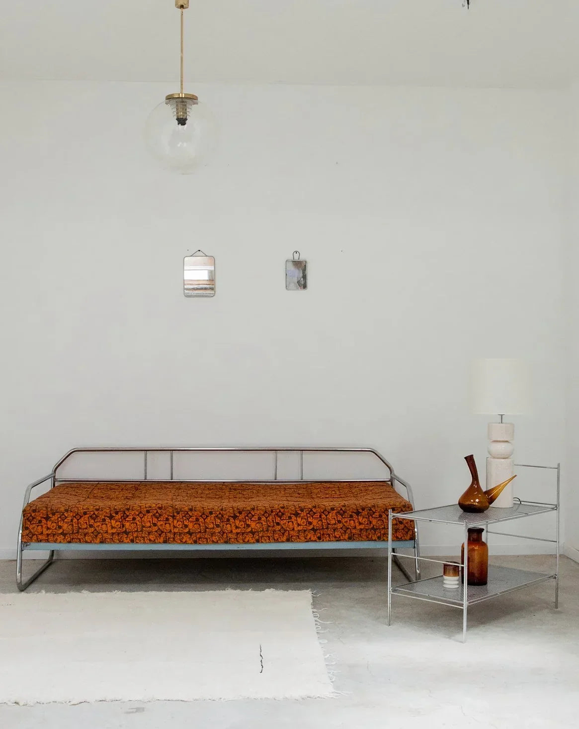 clara-banquette-chrome-35-1