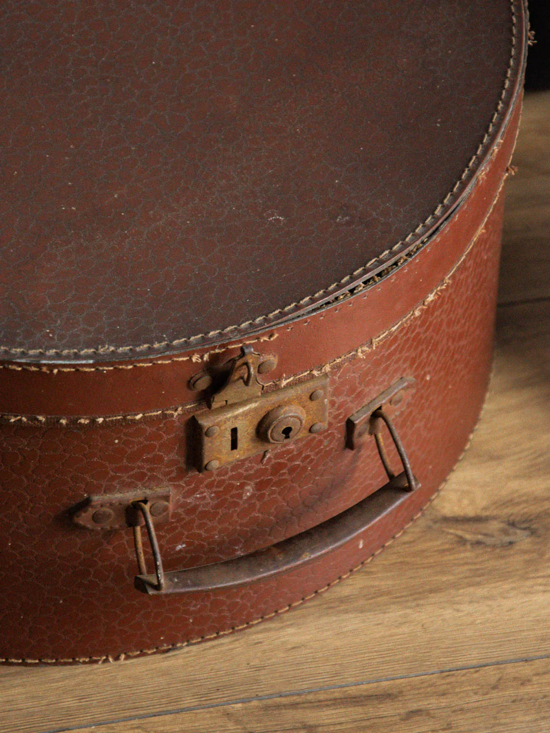 ambroise-panier-skaï-671-4