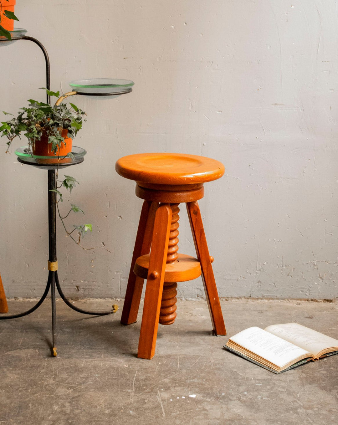 regis-tabouret-bois-1333-1