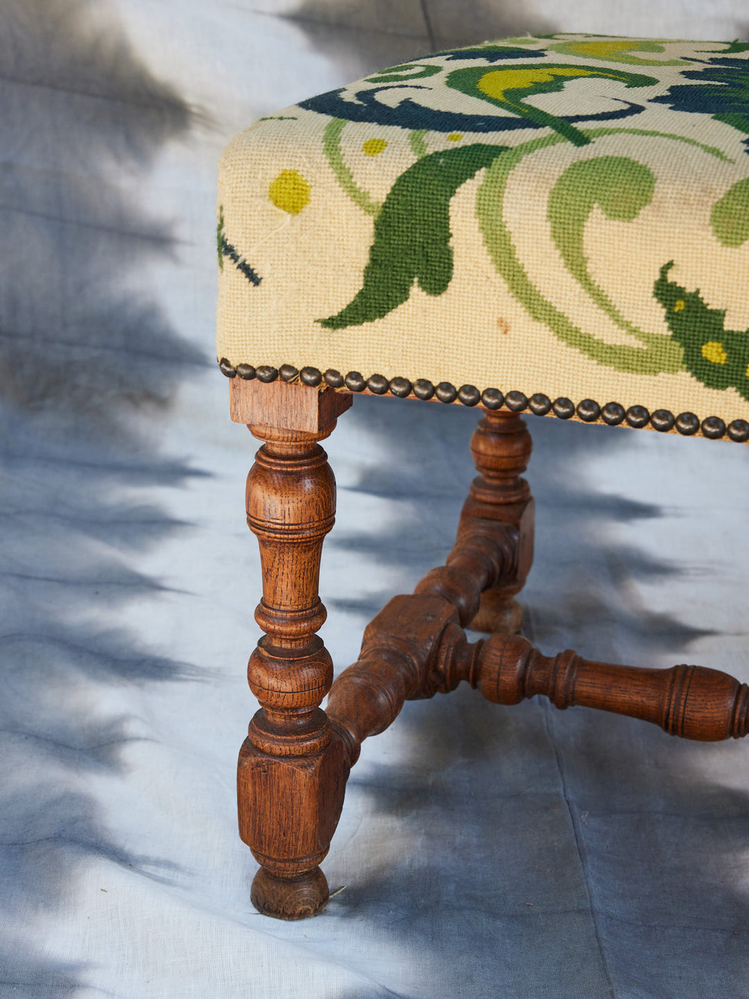 jean-philippe-pouf-bois-tissu-ancien-99-3