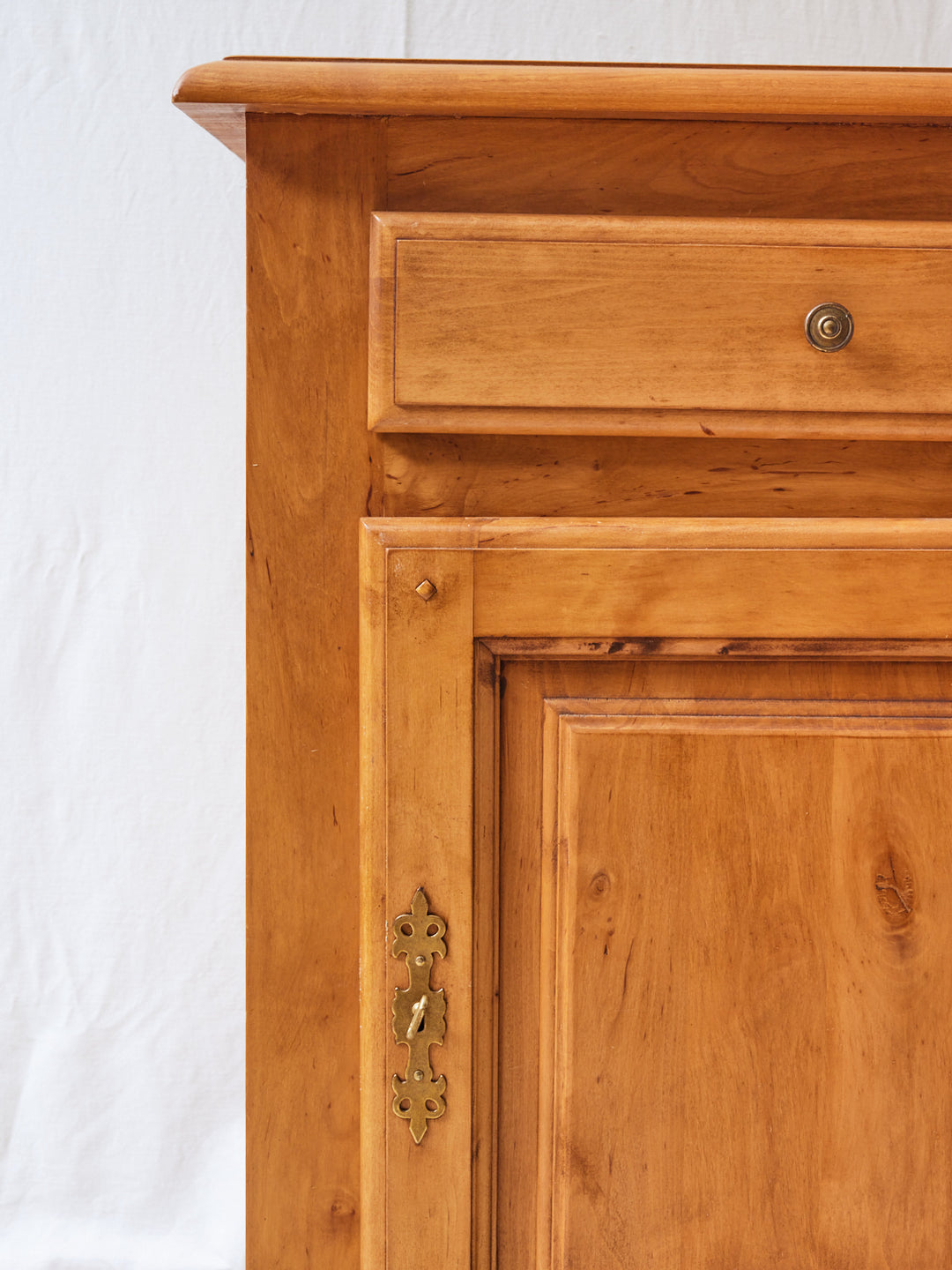 gilbert-buffet-bois-768-4