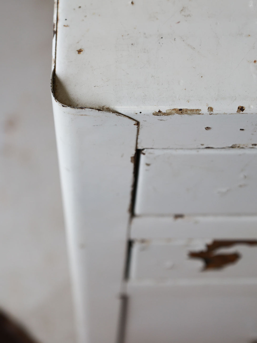 gilbert-buffet-metal-663-8