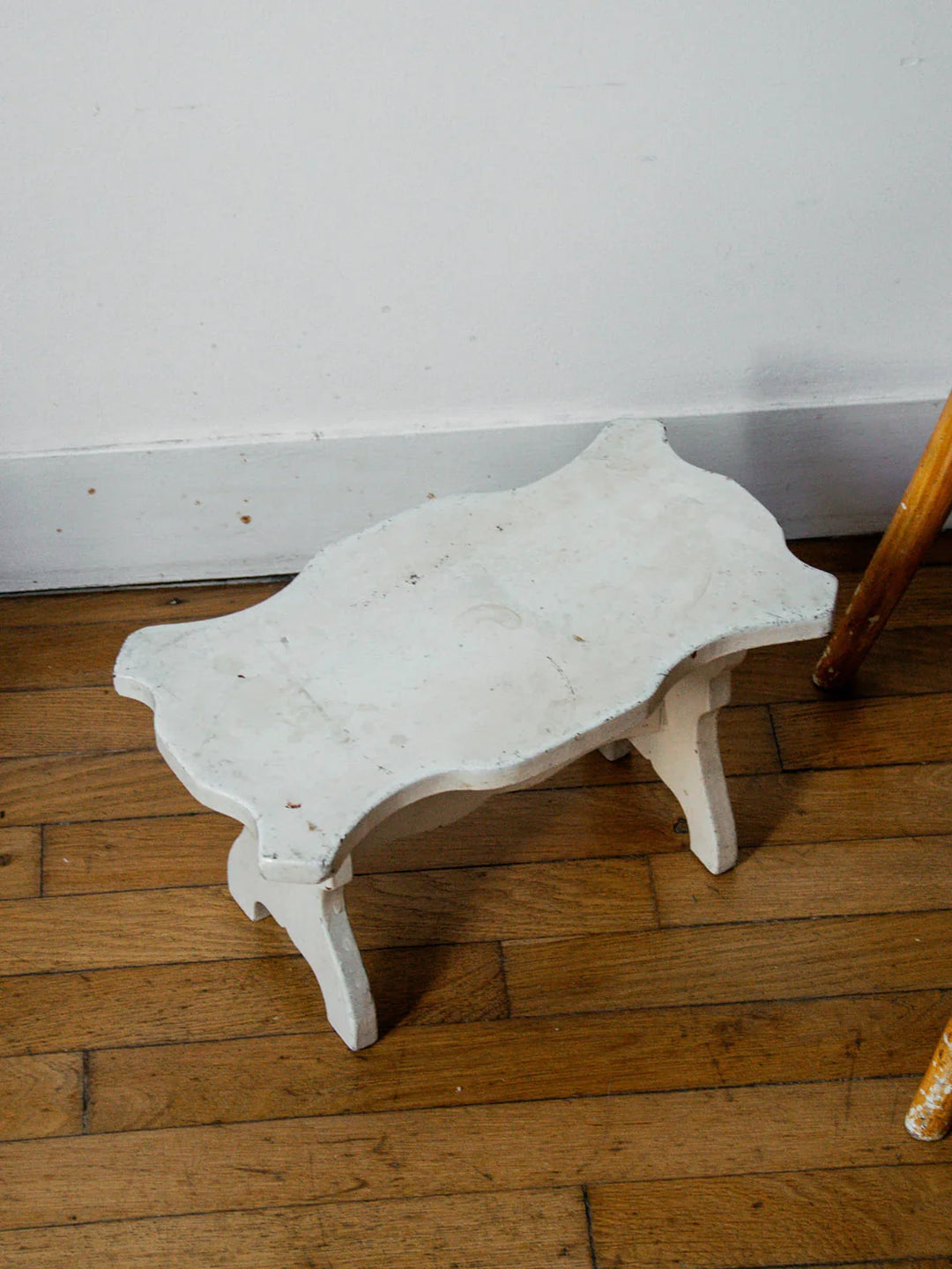 regis-repose-pied-bois-582-3