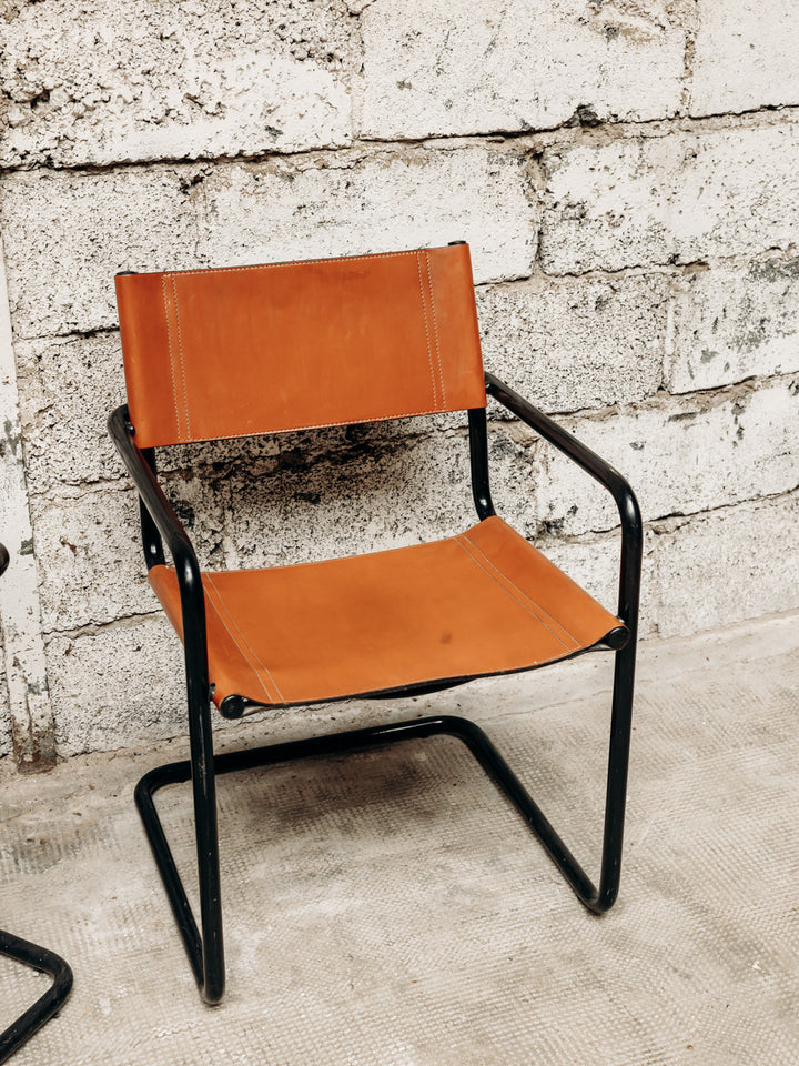 4U3A4998_Debongout-alsace-10-06-25_085fauteuilcuiretmetal_0683.jpg