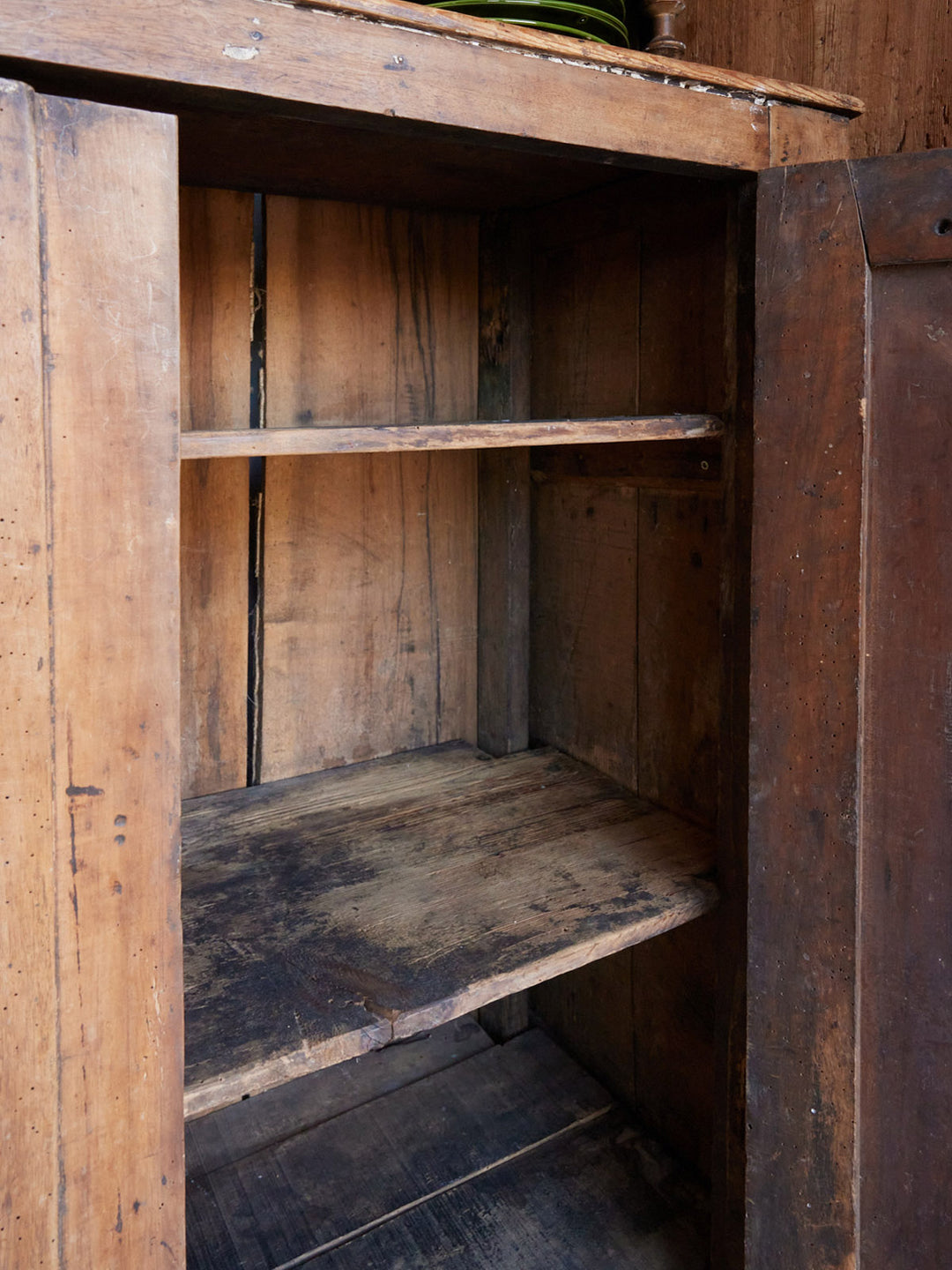 maximilien-vaisselier-bois-ancien-brut-413-11