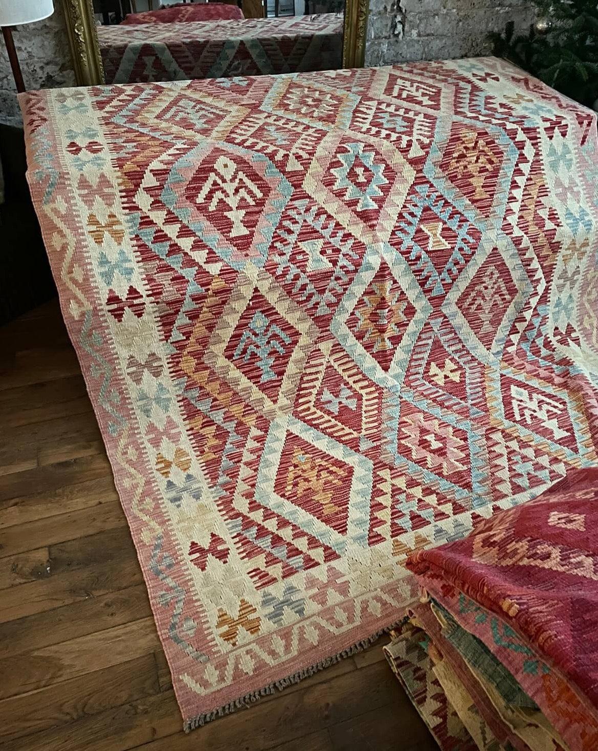 Eddy, le tapis kilim N°117 - Debongout
