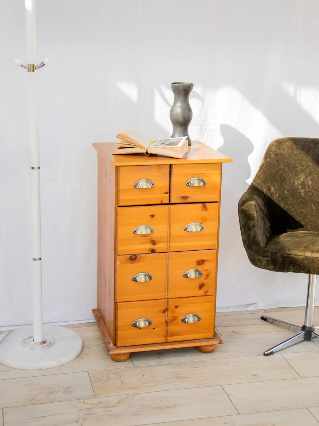 olga-commode-pin-430-3