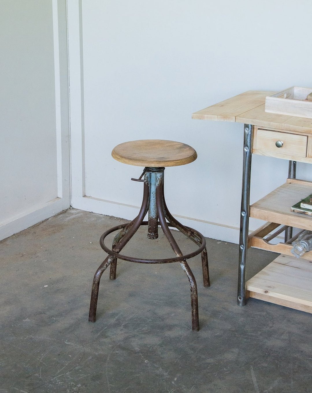 regis-tabouret-bois-621-1