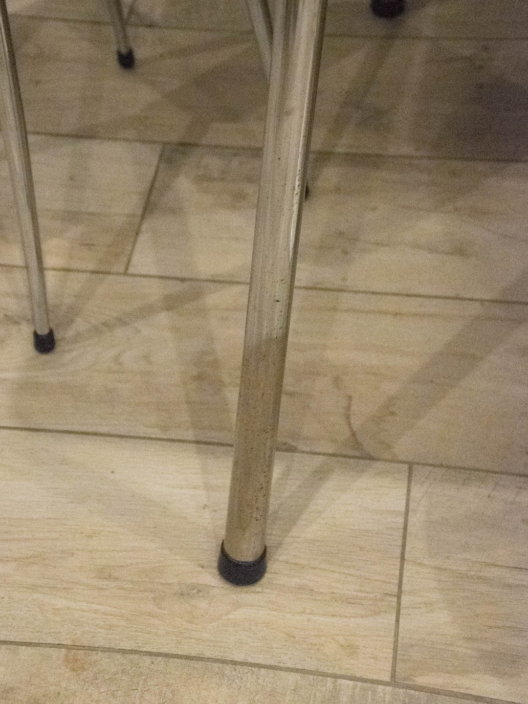 karla-table-à-manger-faïence-1070-12