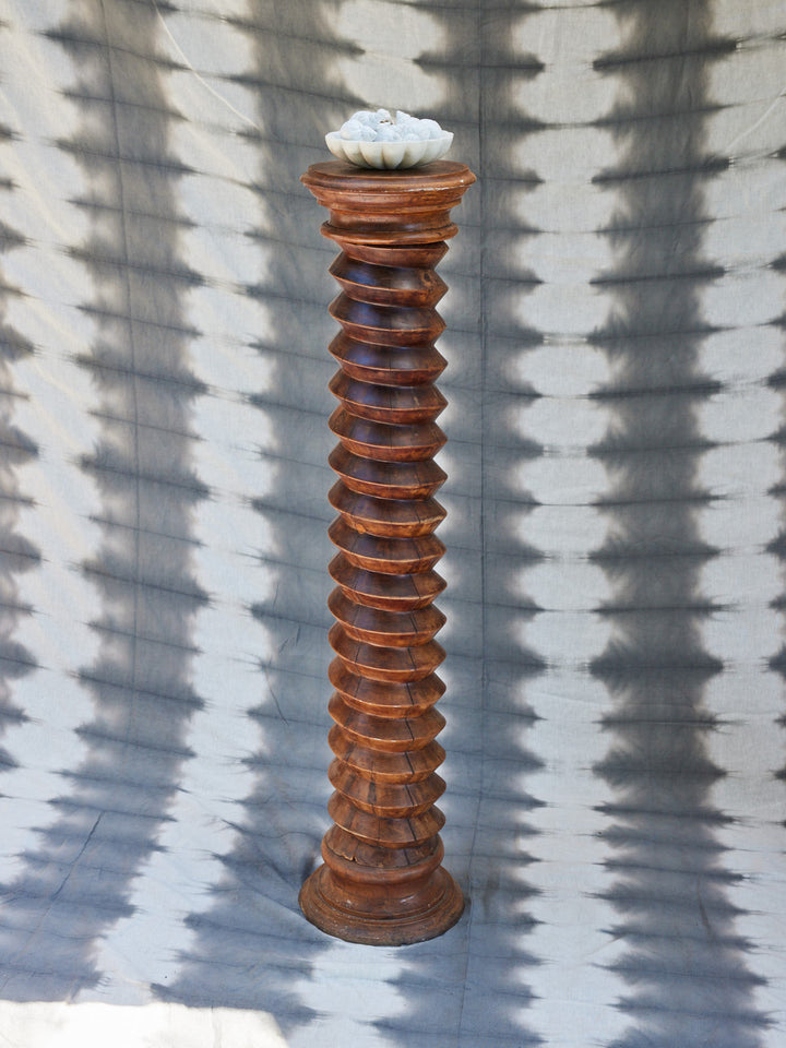 hanna-table-appoint-bois-colonne-brut-1403-2