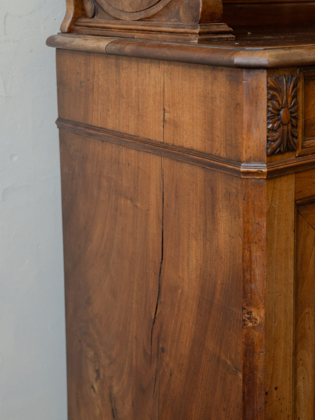 gilbert-buffet-bois-1636-17