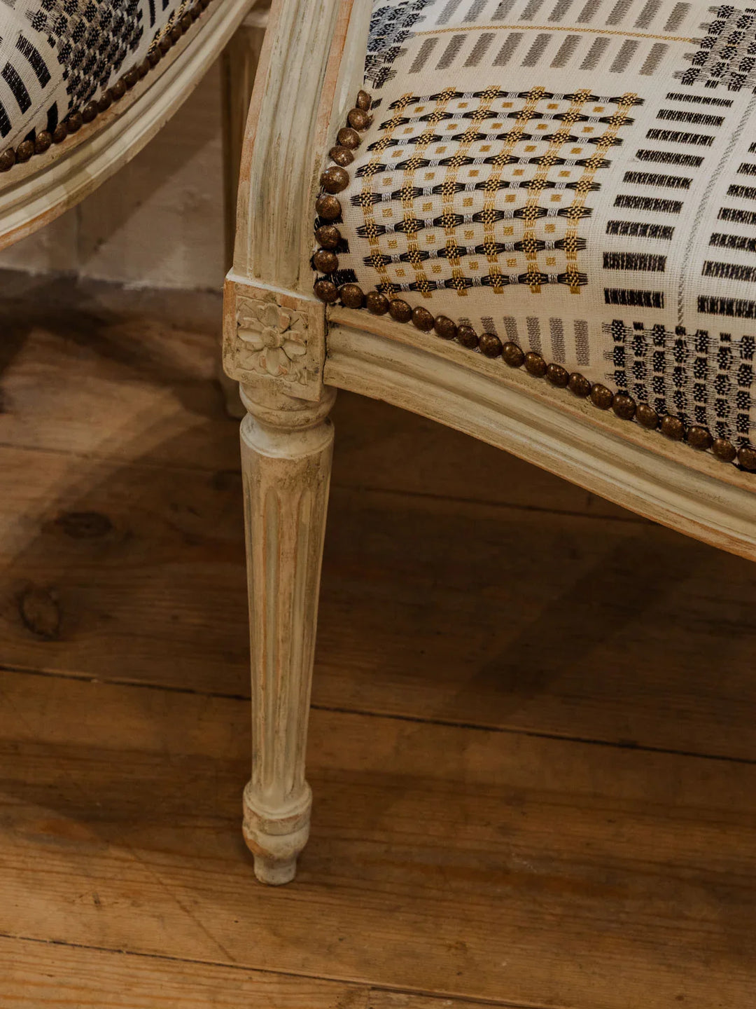 ernest-fauteuil-bois-737-7