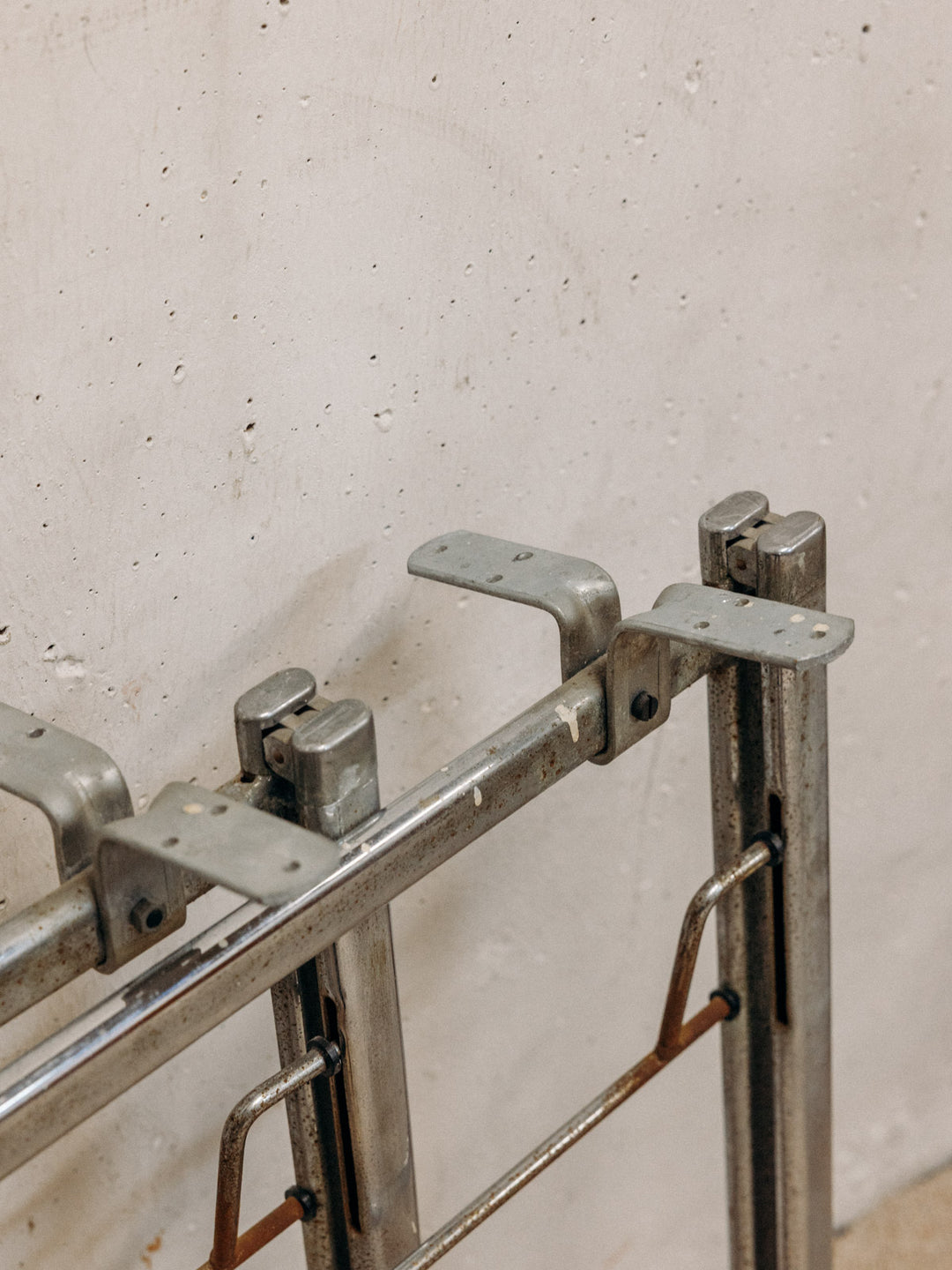 yvan-bureau-metal-189-9