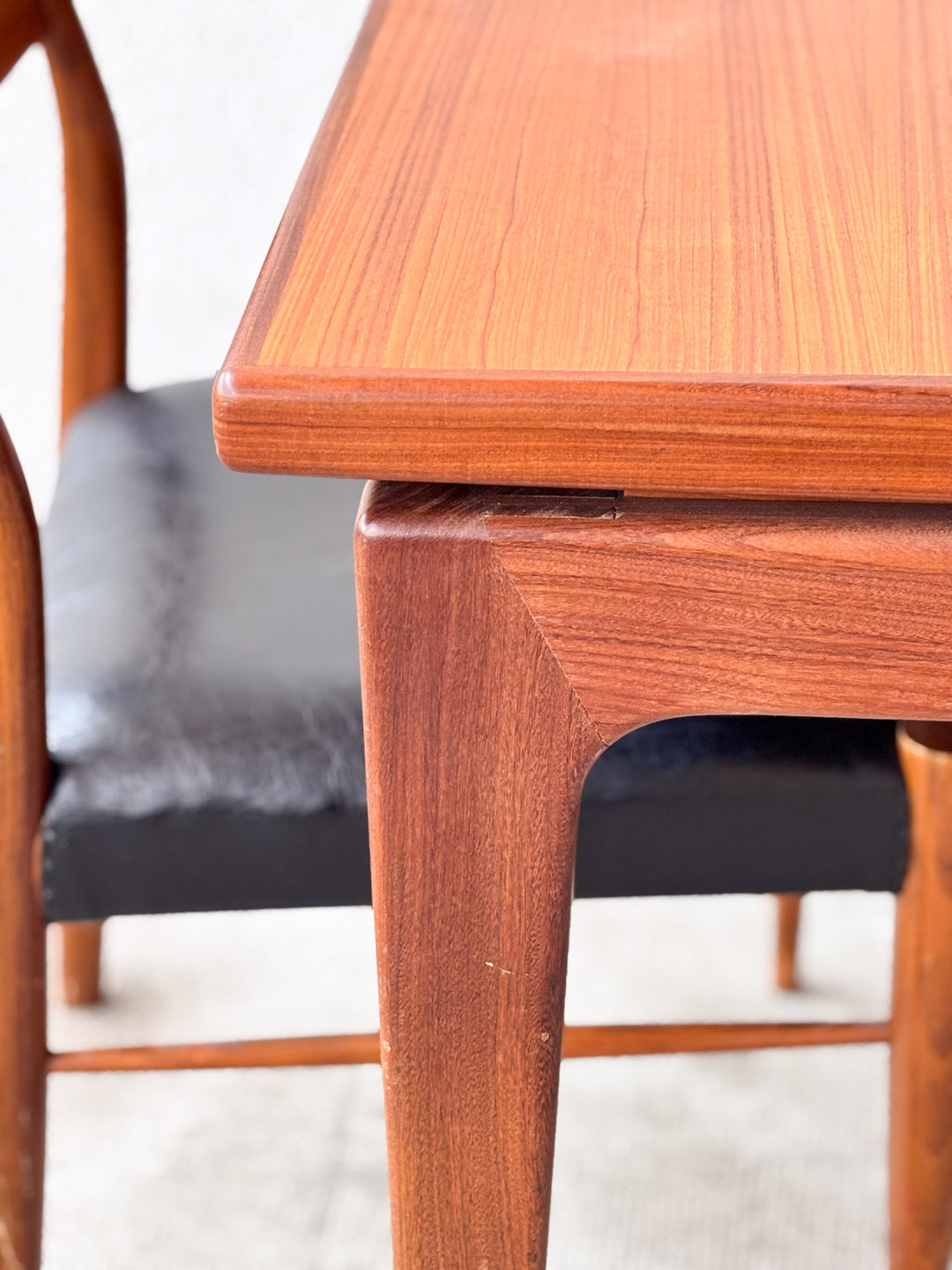 karla-table-à-manger-teck-355-10