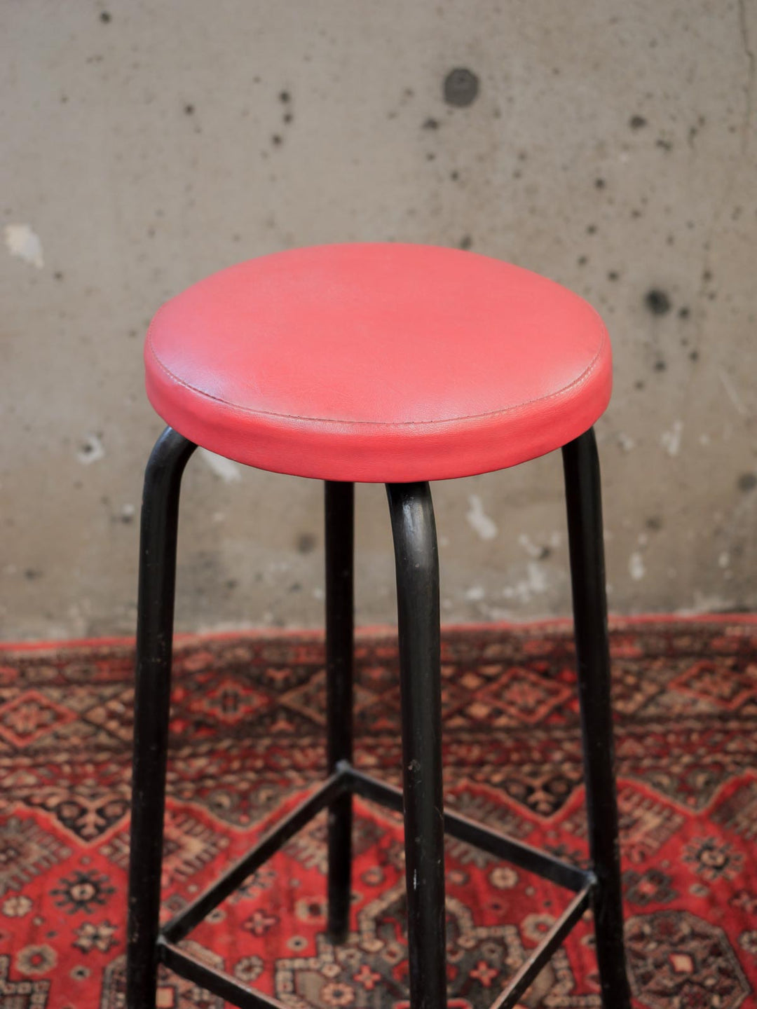 pierre-tabouret-bar-simili-cuir-686-8