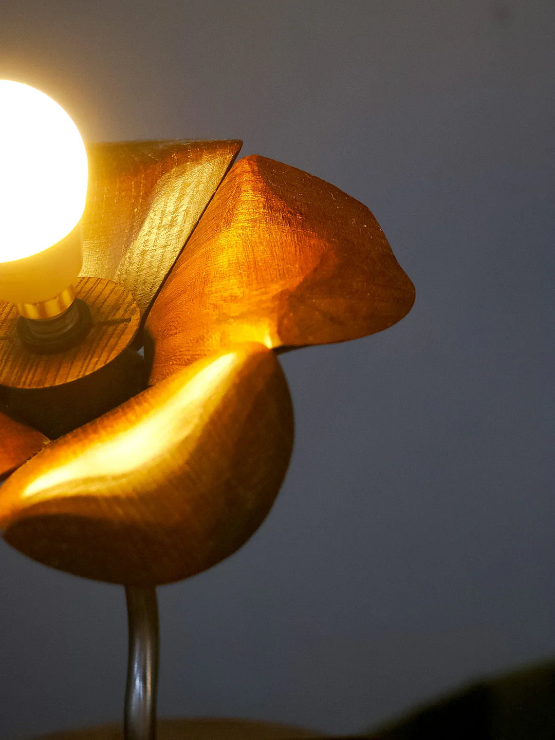 julia-lampe-à-poser-bois-654-9