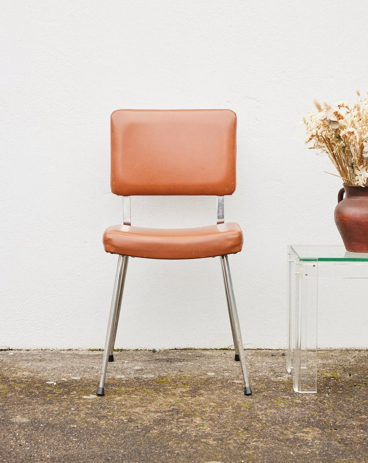 alma-chaise-simili-cuir-1033-1