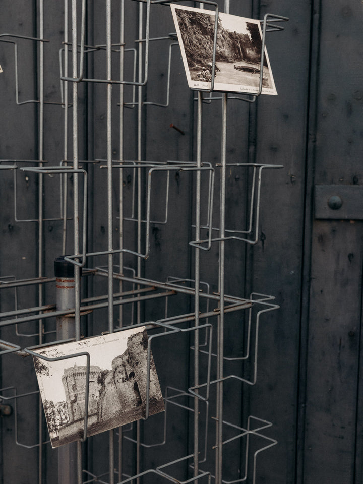 charlie-portant-cartes-postales-metal-150-2