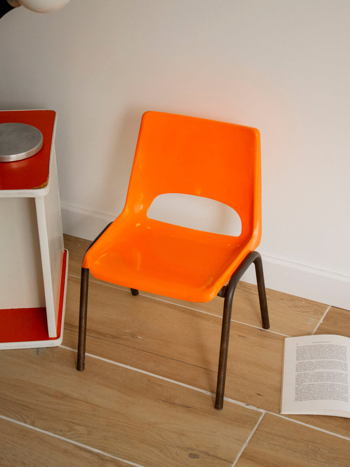 ernestine-chaise-pour-enfant-plastique-1334-3