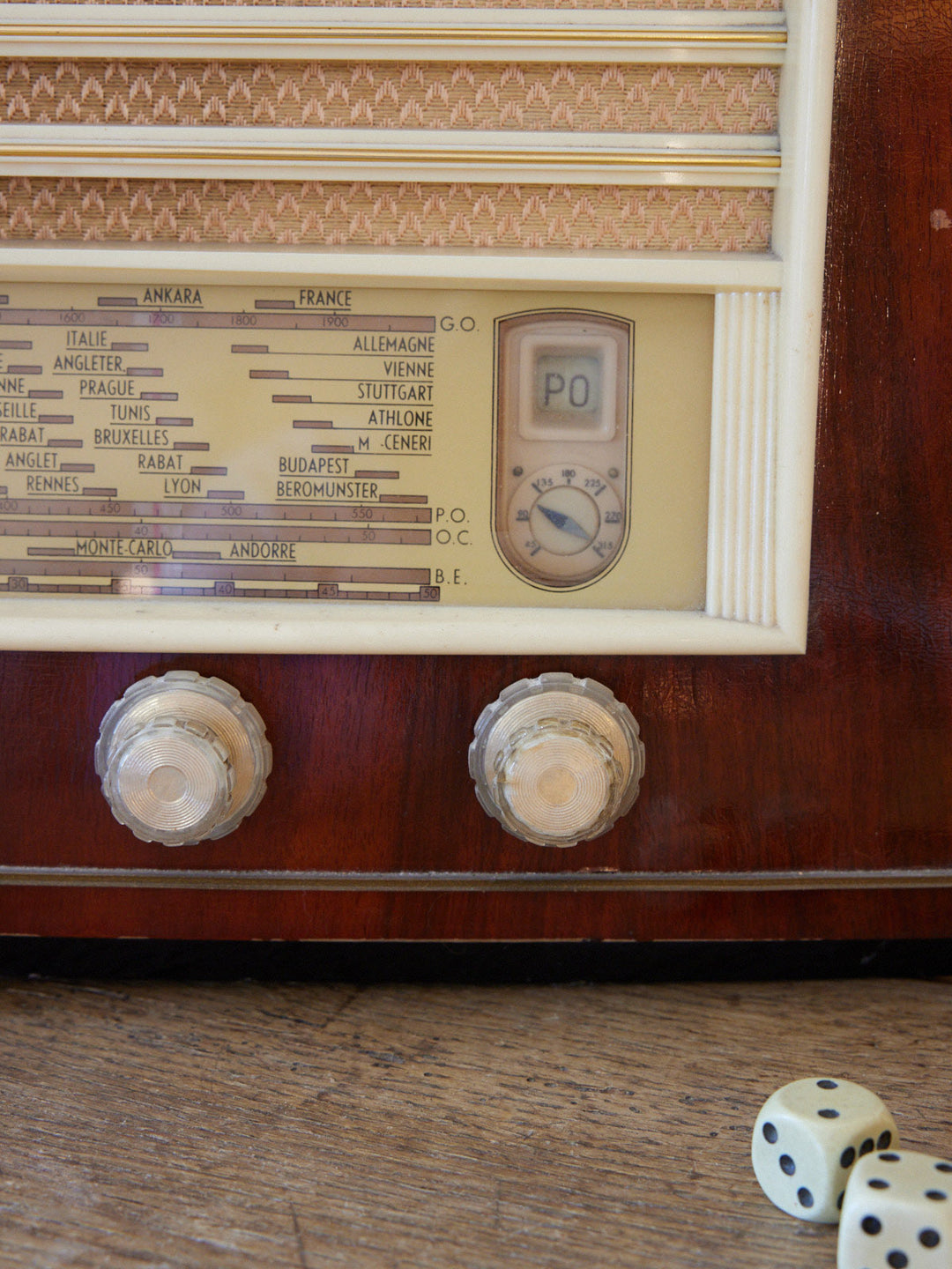 nour-appareil-electrique-vintage-acajou-65-4
