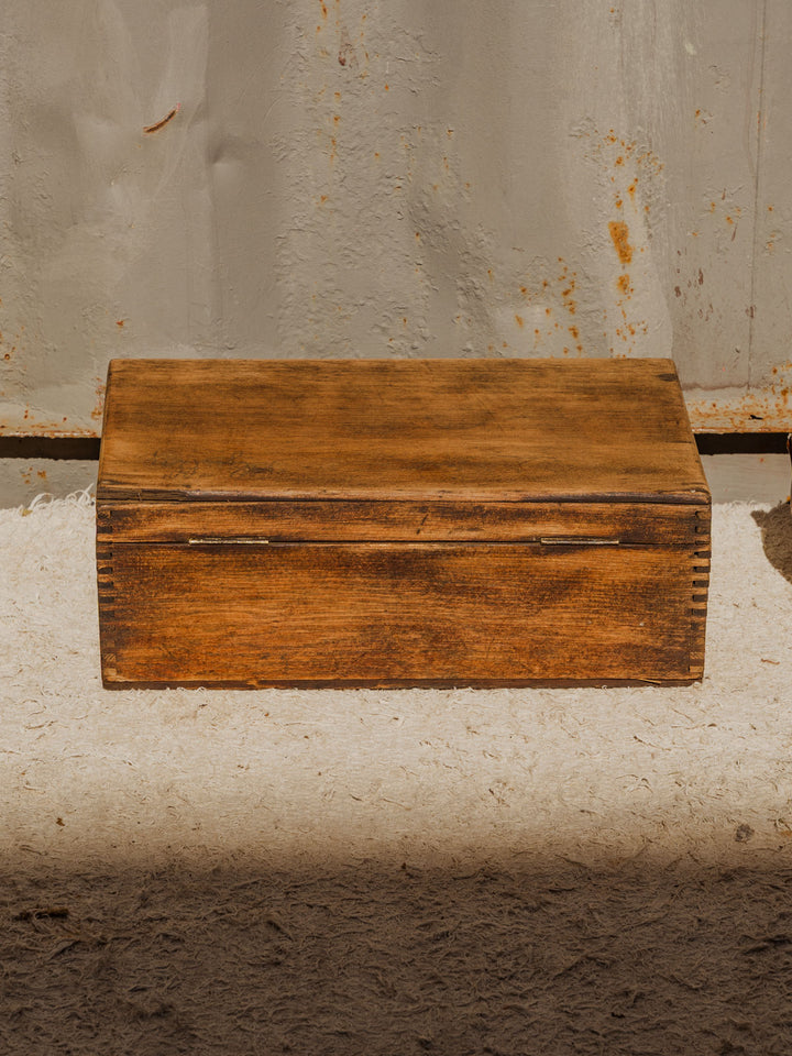 lucien-coffre-bois-180-9