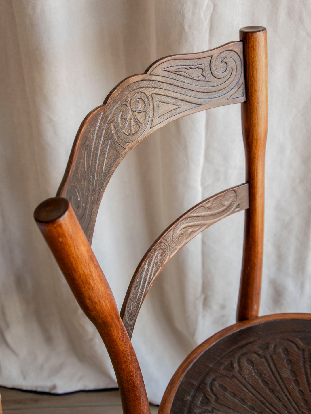 claude-chaise-bois-1345-4