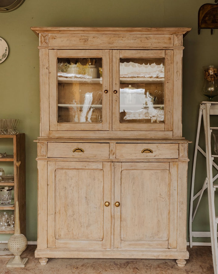 gilbert-buffet-bois-1886-1