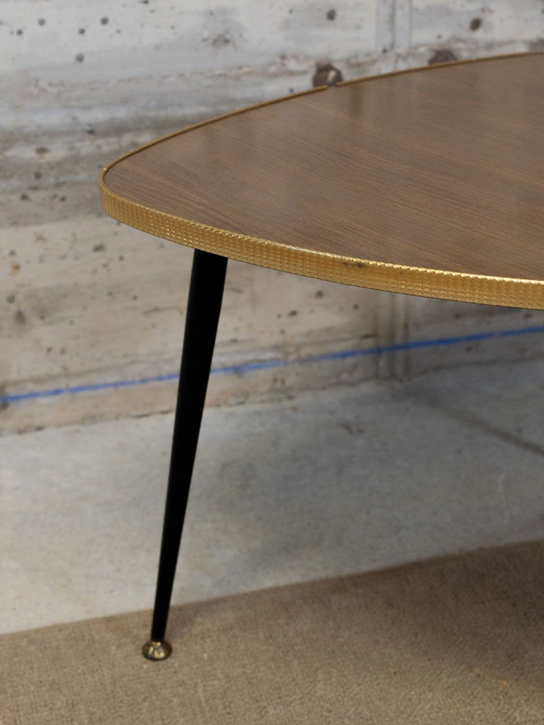 hanna-table-appoint-formica-1370-5