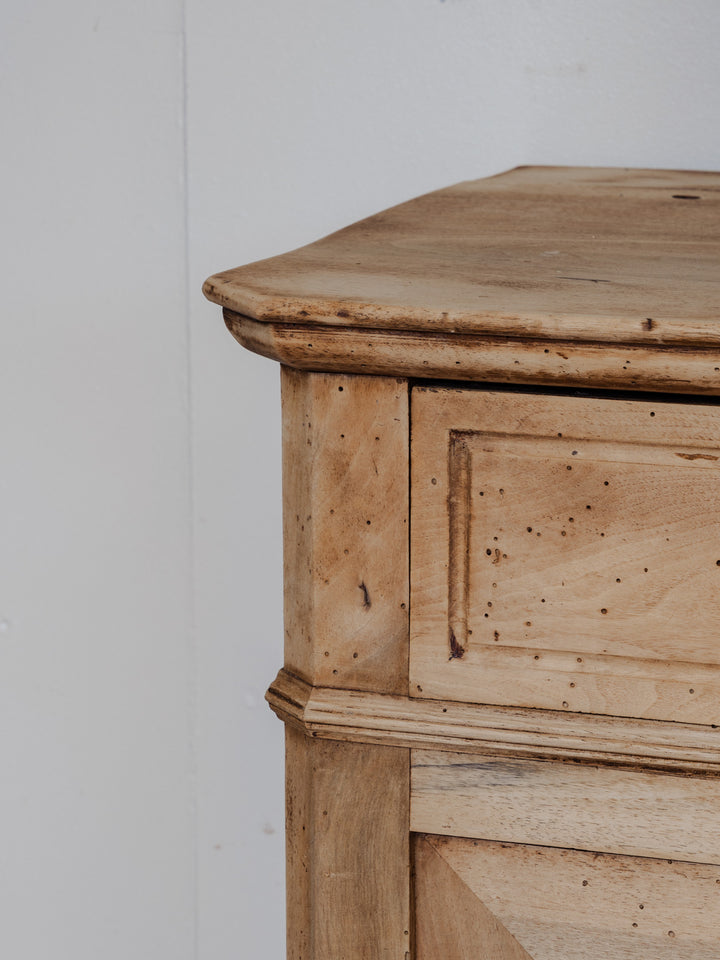 gilbert-buffet-noyer-1574-6