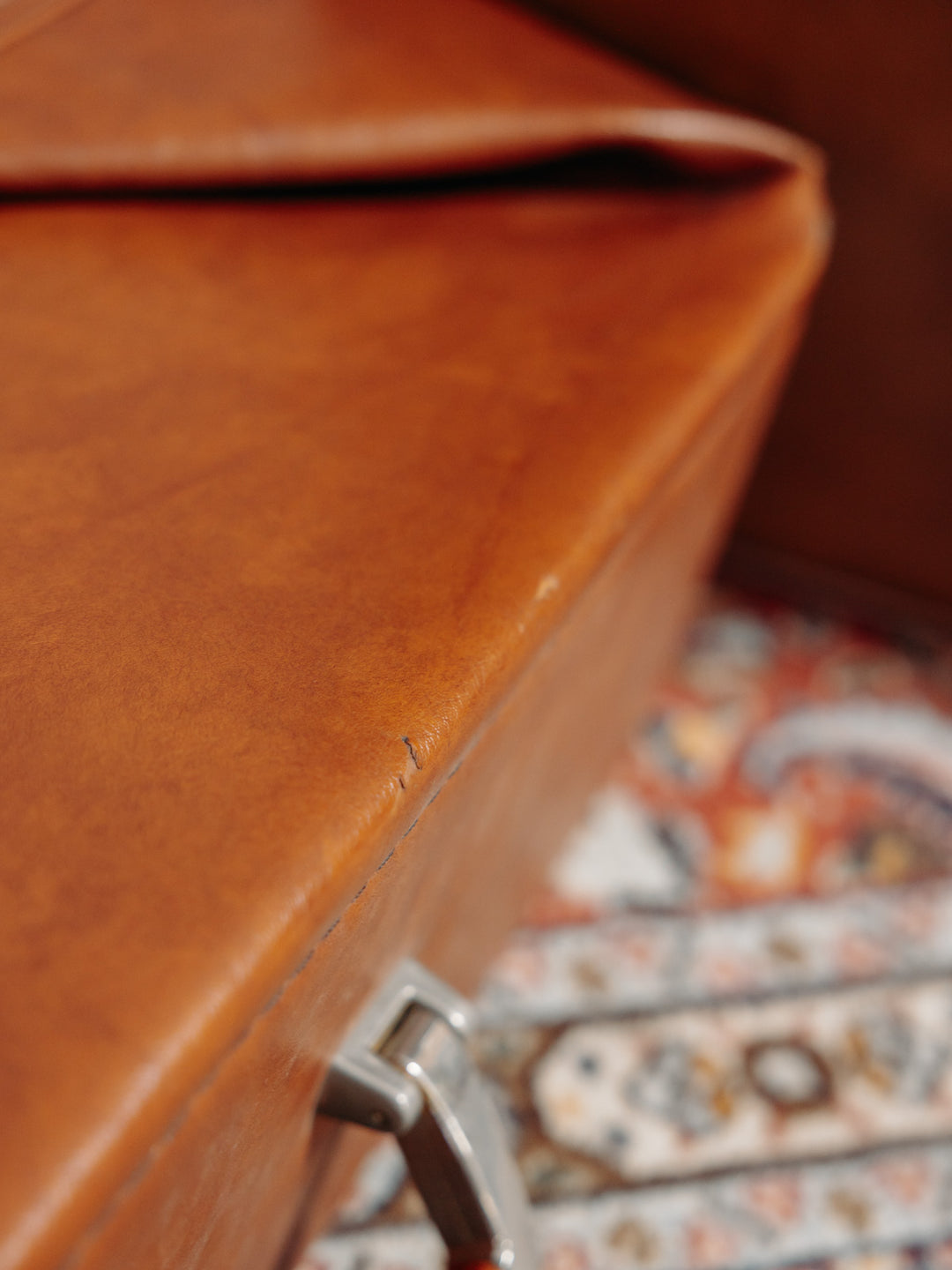 lucienne-malle-skai-216-8