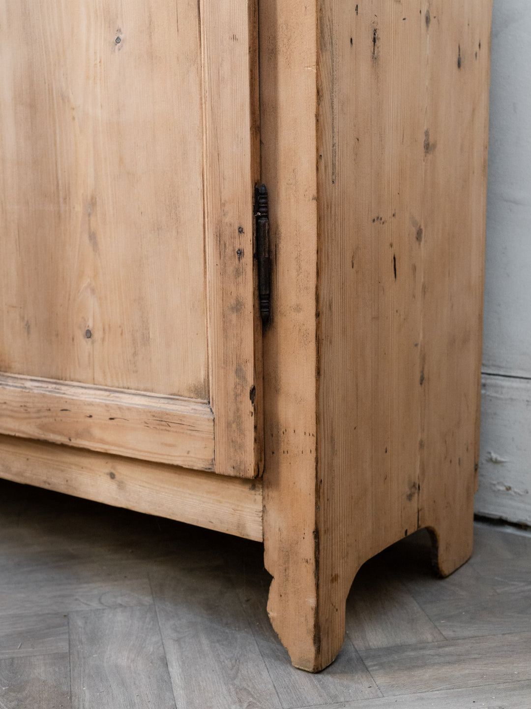 blandine-armoire-bois-542-8