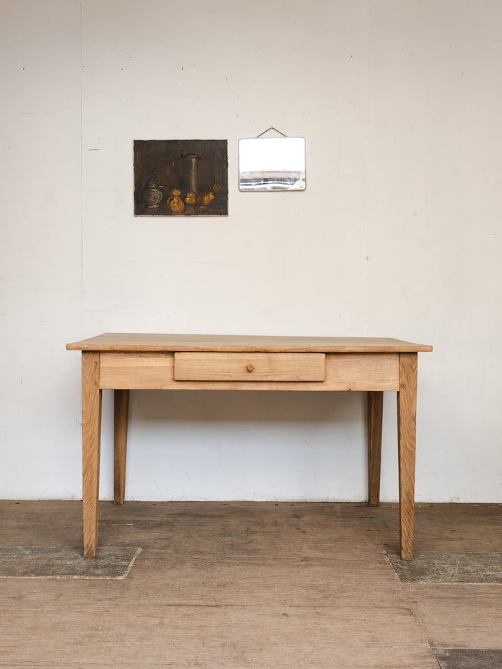 10tablechenebureau.jpg