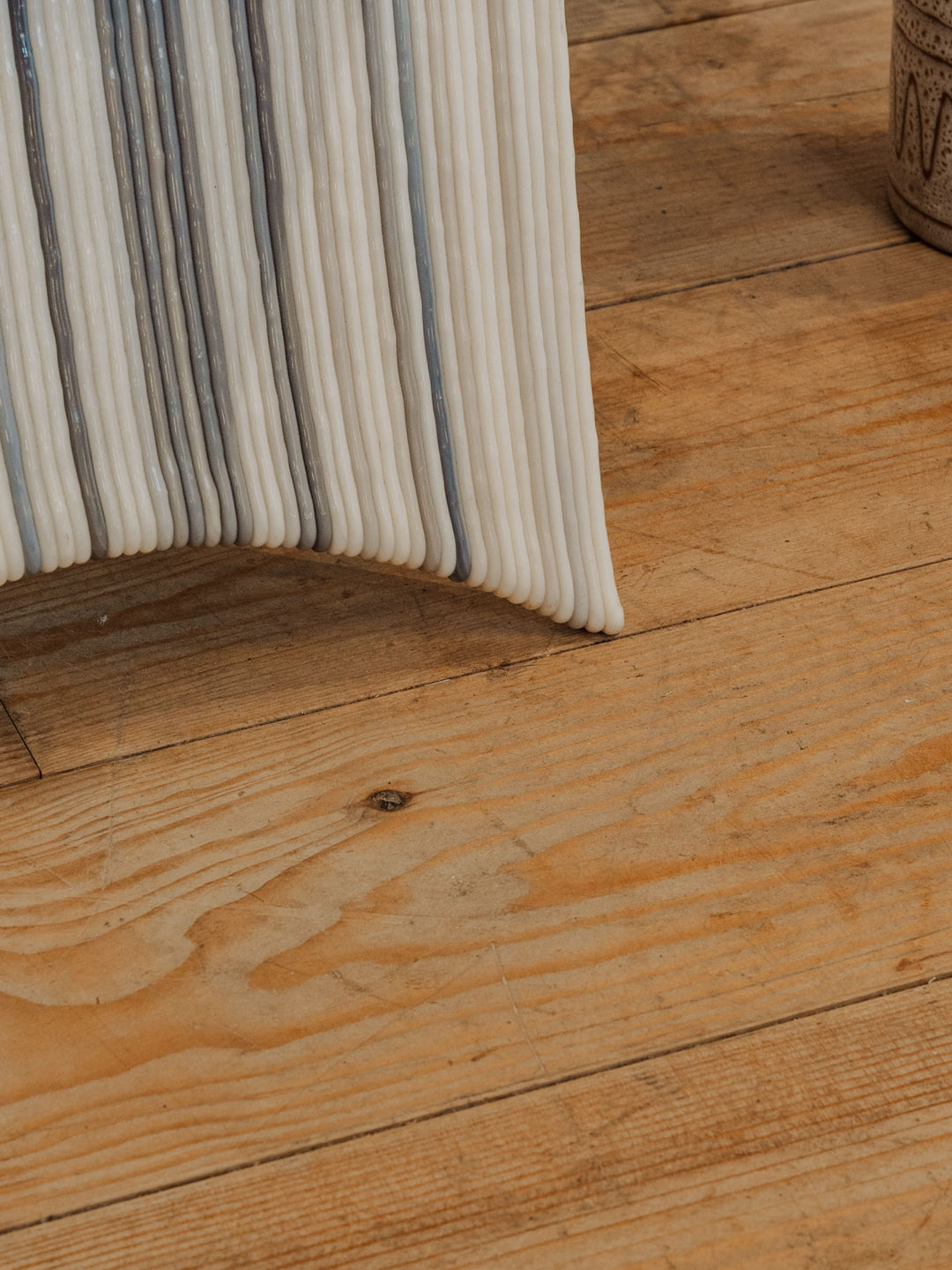 alma-chaise-polypropylene-1422-7