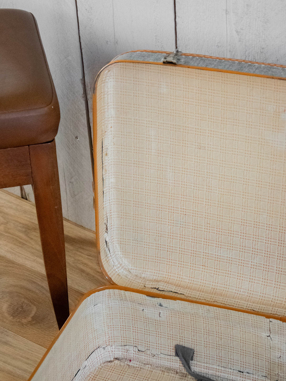 lucienne-malle-plastique-272-7