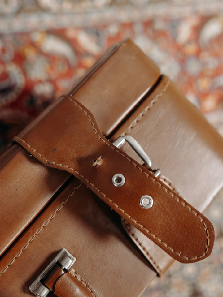 lucienne-malle-camel-217-7