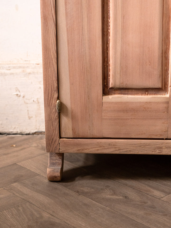 gilbert-buffet-bois-1746-7