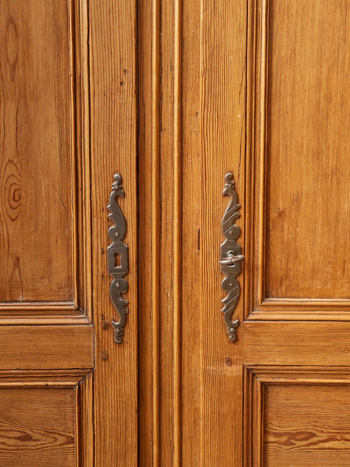 gilbert-buffet-pin-1467-6