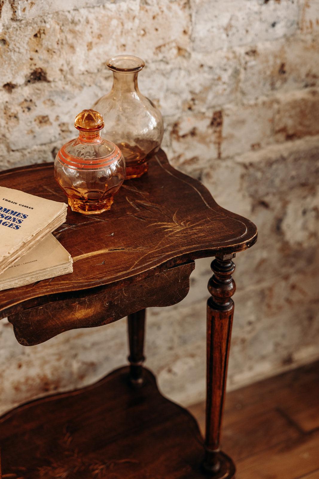 Francine, la table d'appoint N°31 - Debongout