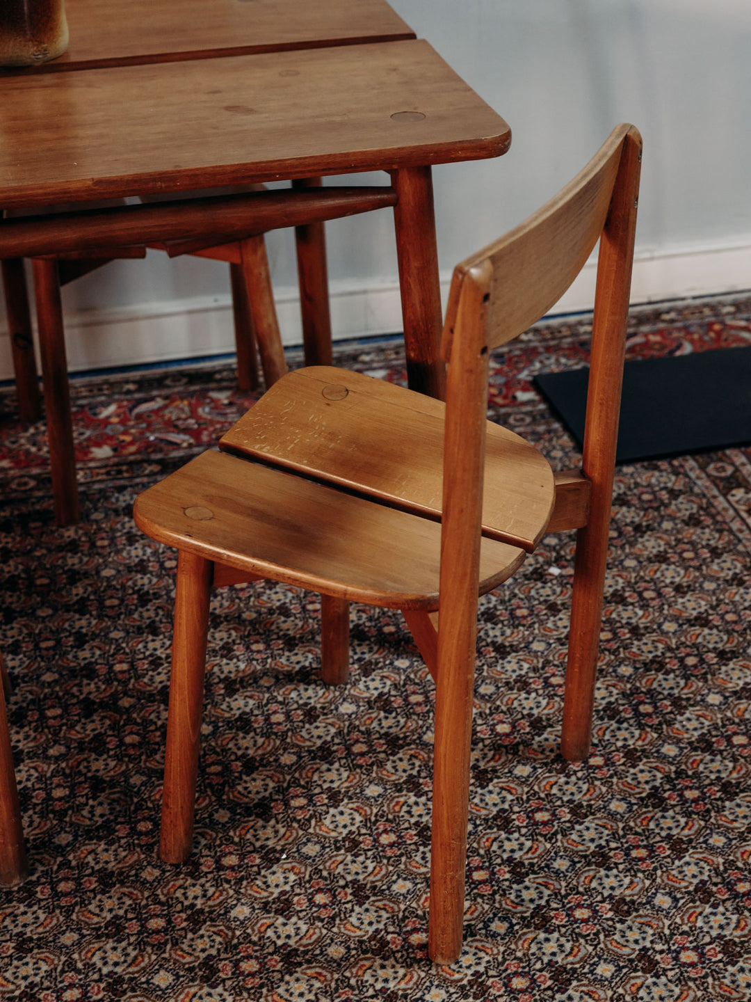 auguste-ensemble-table-et-chaises-bois-8-6