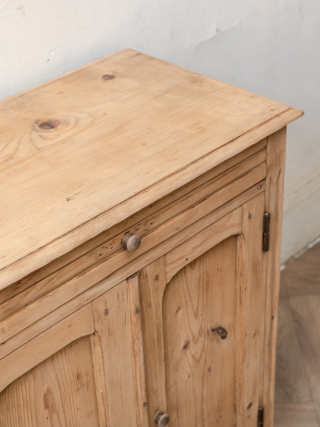 gilbert-buffet-bois-1929-10