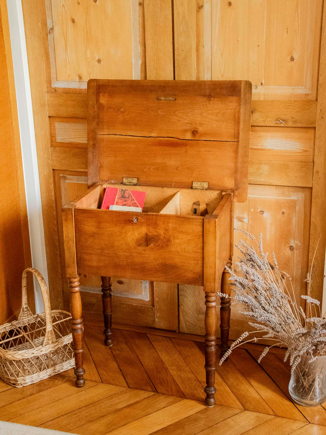 brigitte-travailleuse-bois-351-2