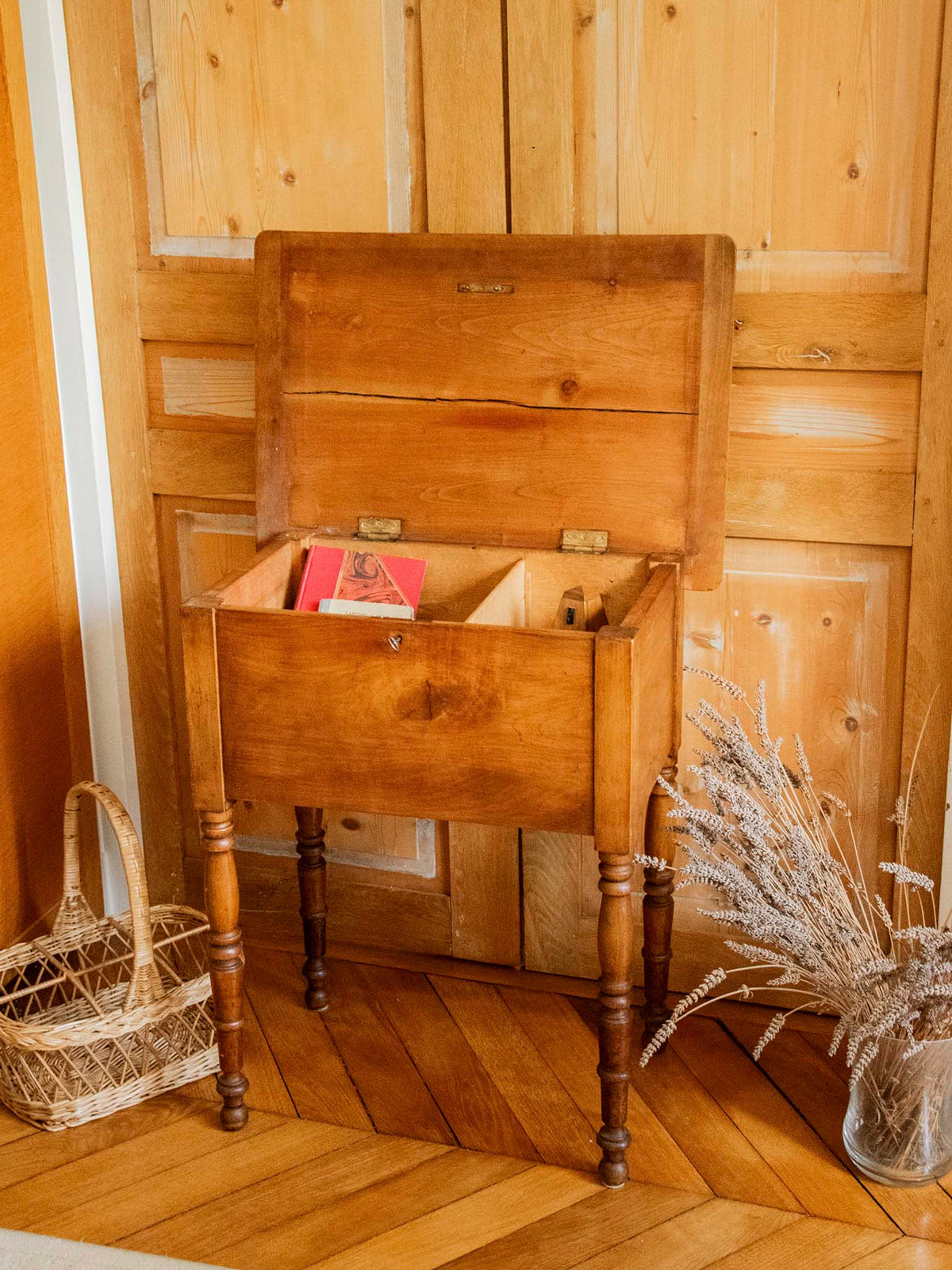 brigitte-travailleuse-bois-351-2