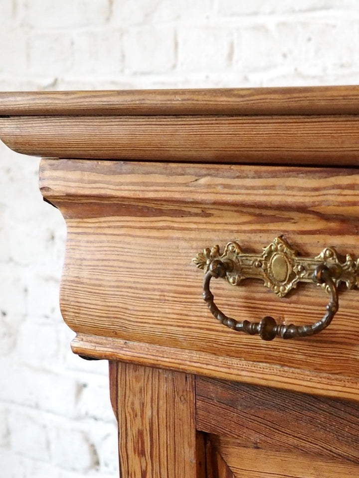 blandine-armoire-pin-297-5