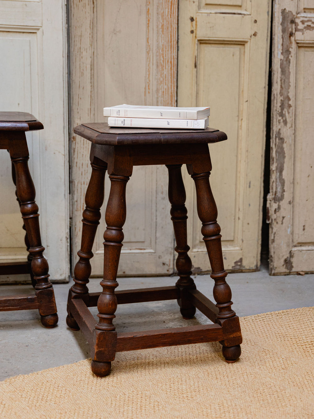 regis-tabouret-chêne-862-2