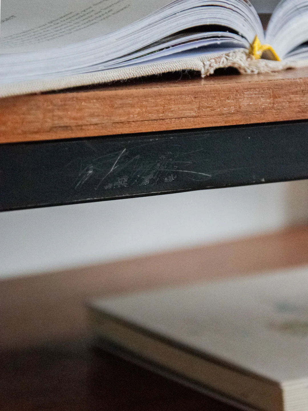 yvan-bureau-teck-495-12