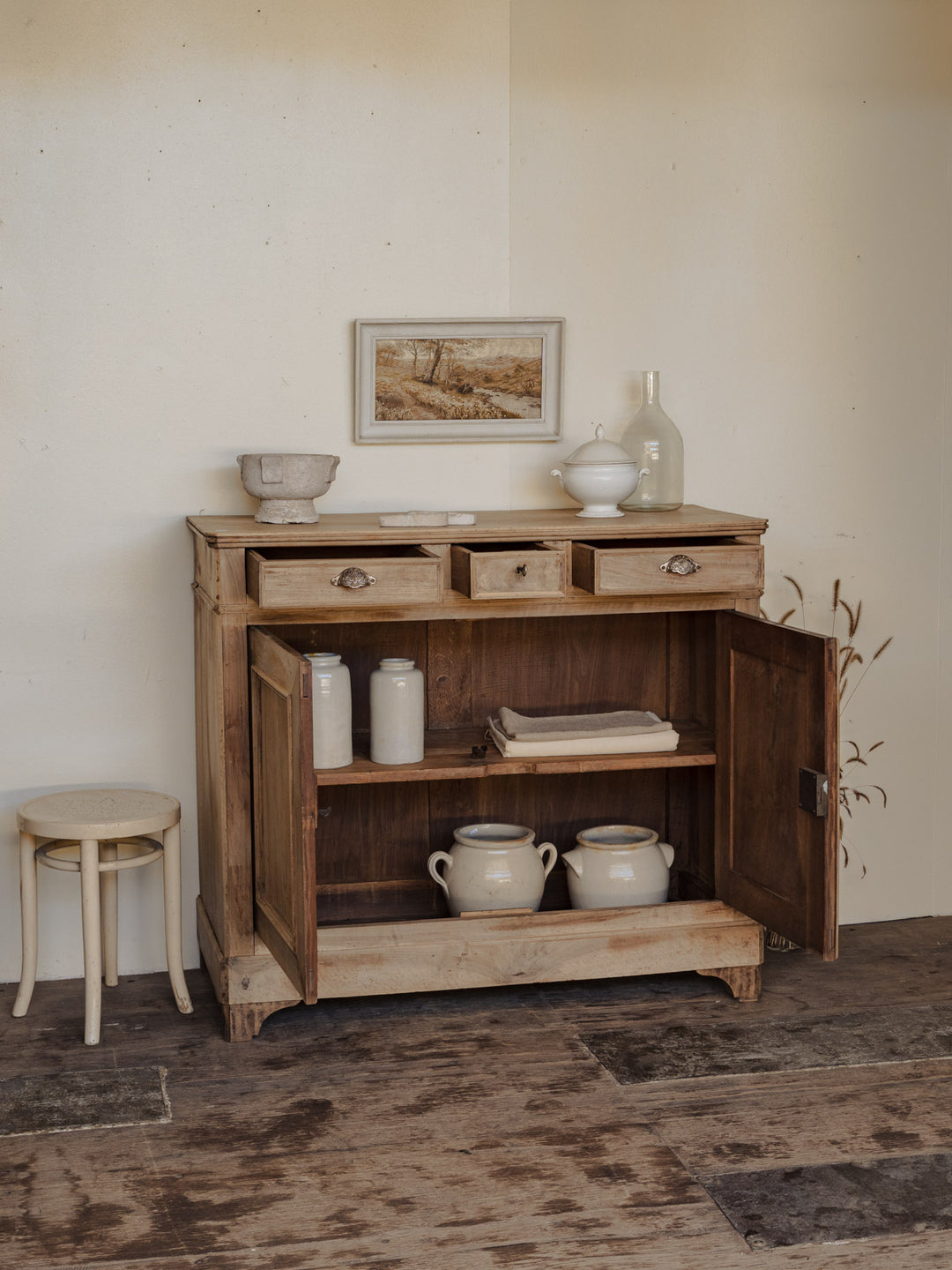 gilbert-buffet-noyer-667-4