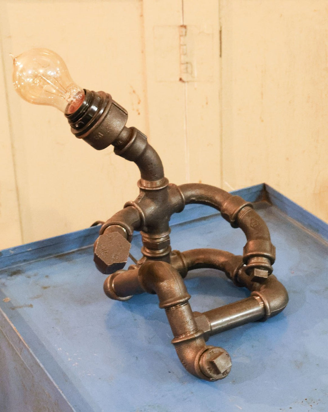 julia-lampe-à-poser-acier-824-1