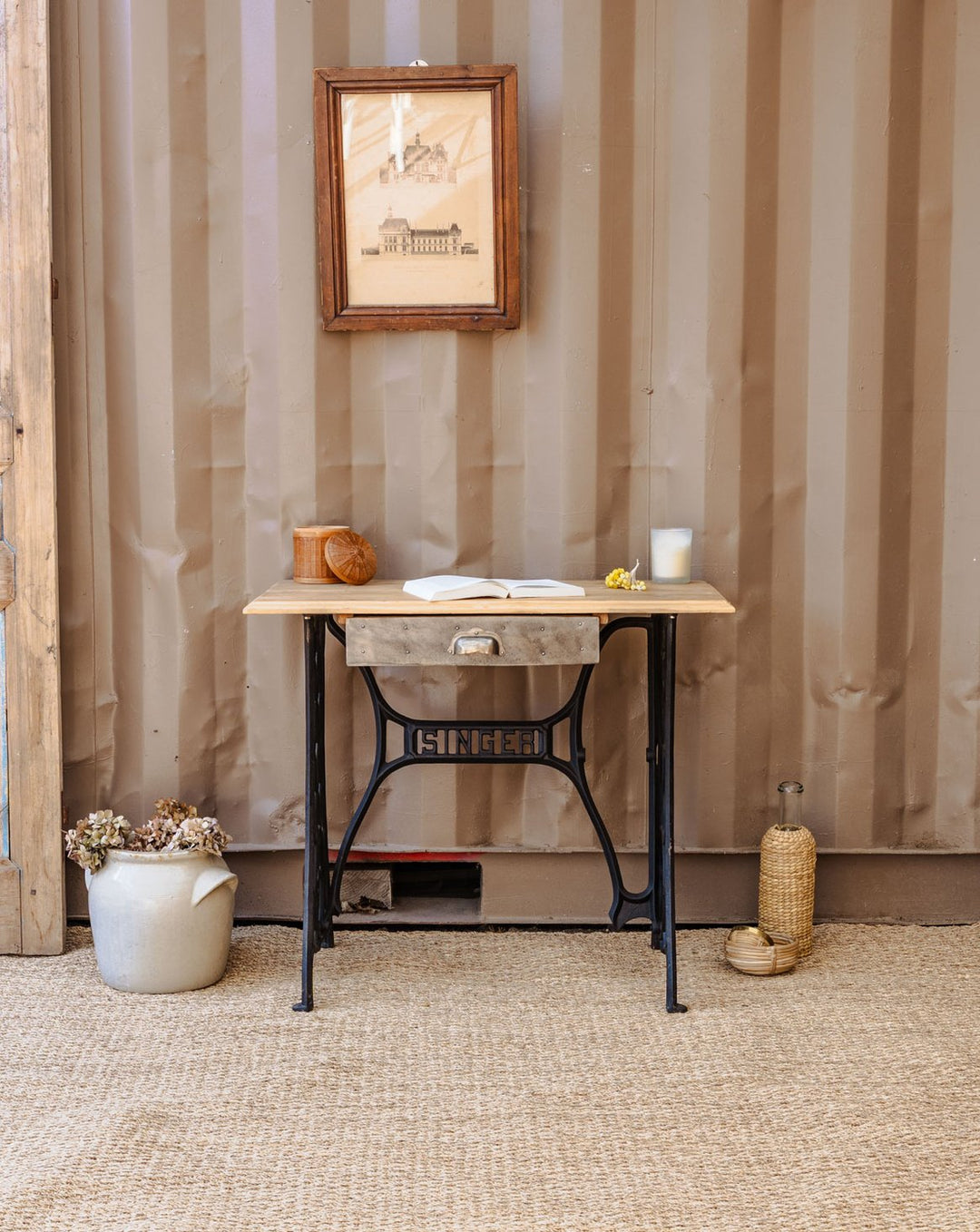 hanna-table-appoint-pin-764-1