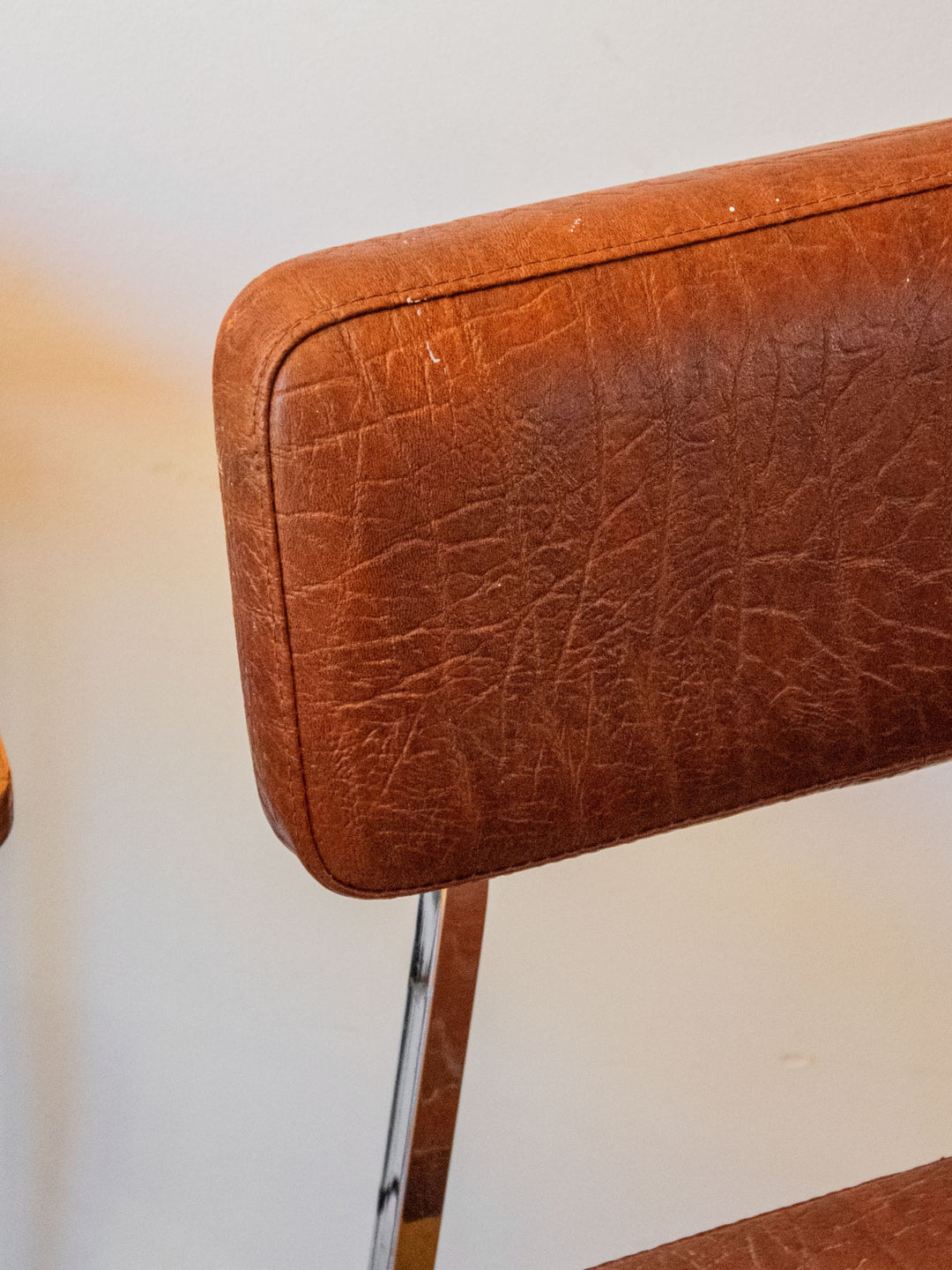 alma-chaise-simili-cuir-1354-6