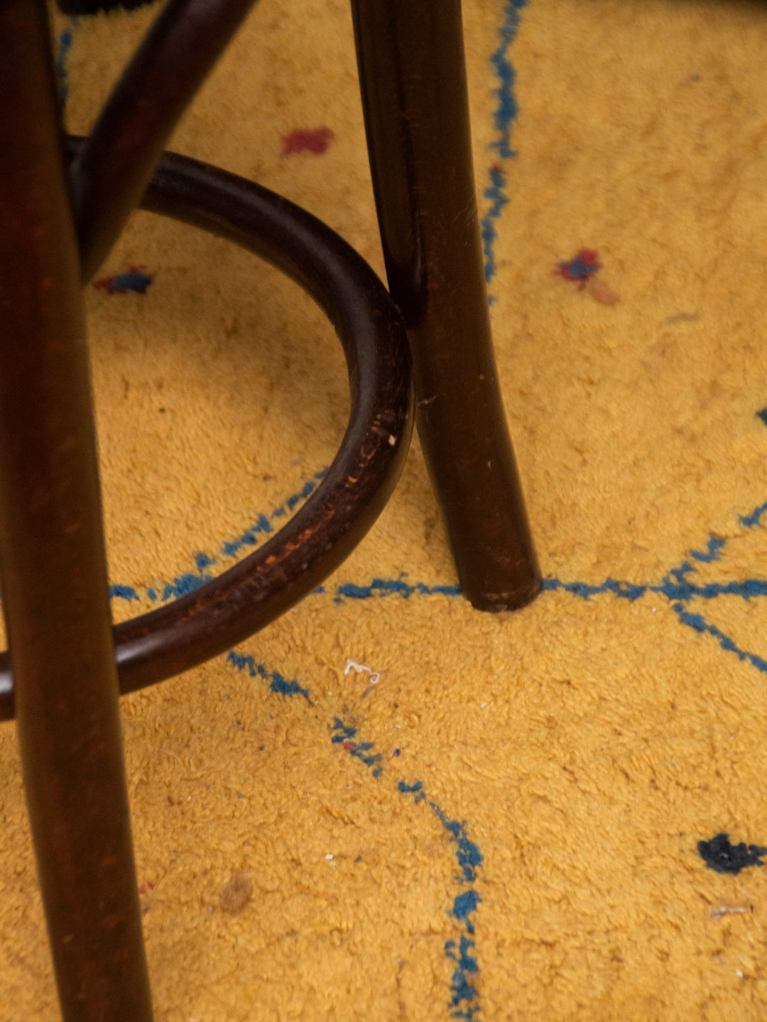 regis-tabouret-bois-904-4